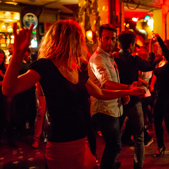 Salsa danslessen bij Salsa Sensation dansschool in Eindhoven