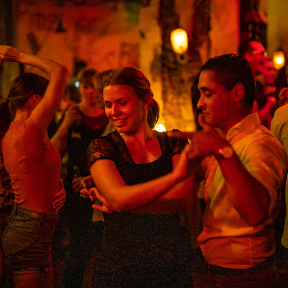 Salsa danslessen bij Salsa Sensation dansschool in Eindhoven